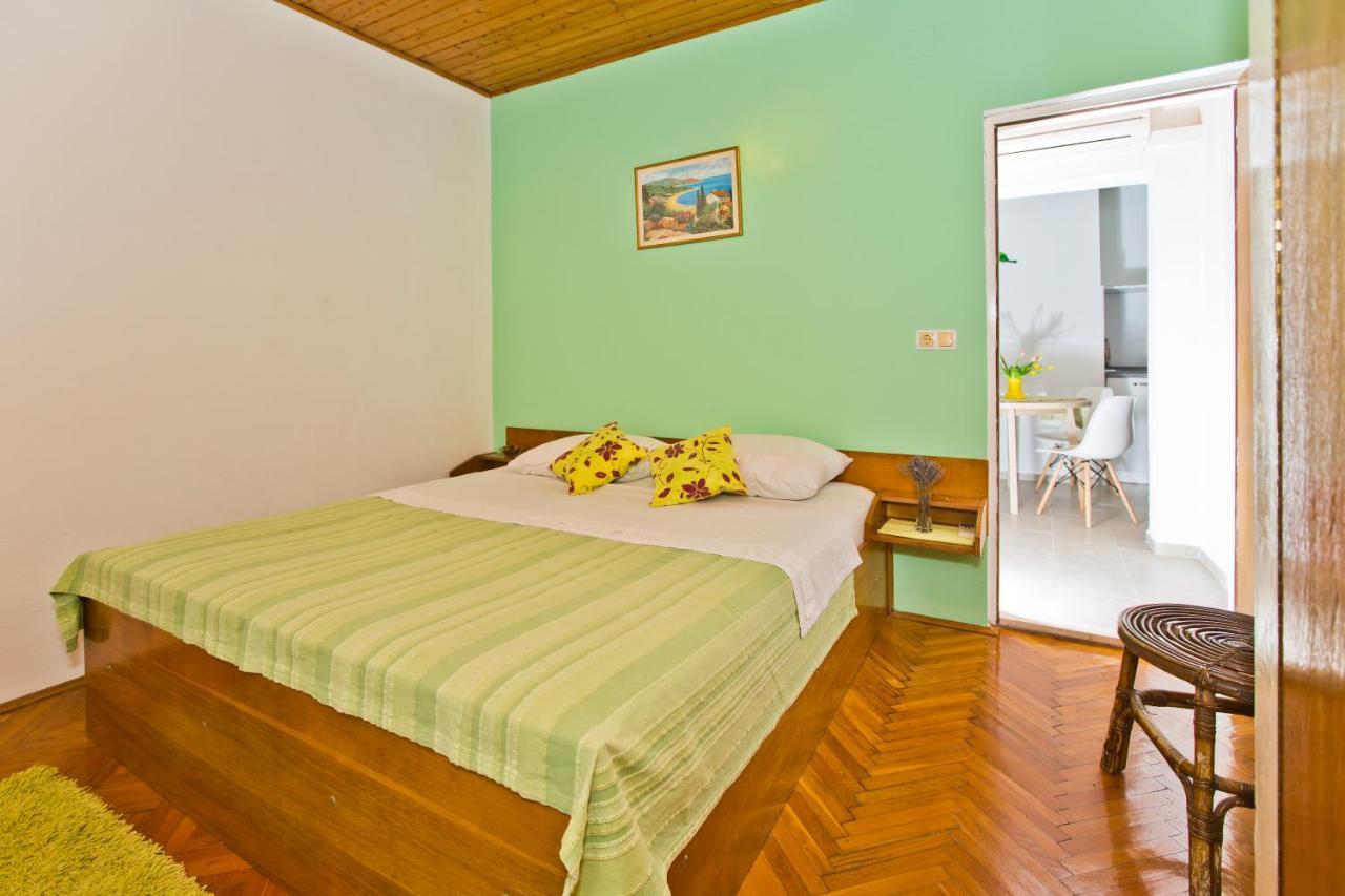 Villa Mateljan Zastražišće Eksteriør bilde