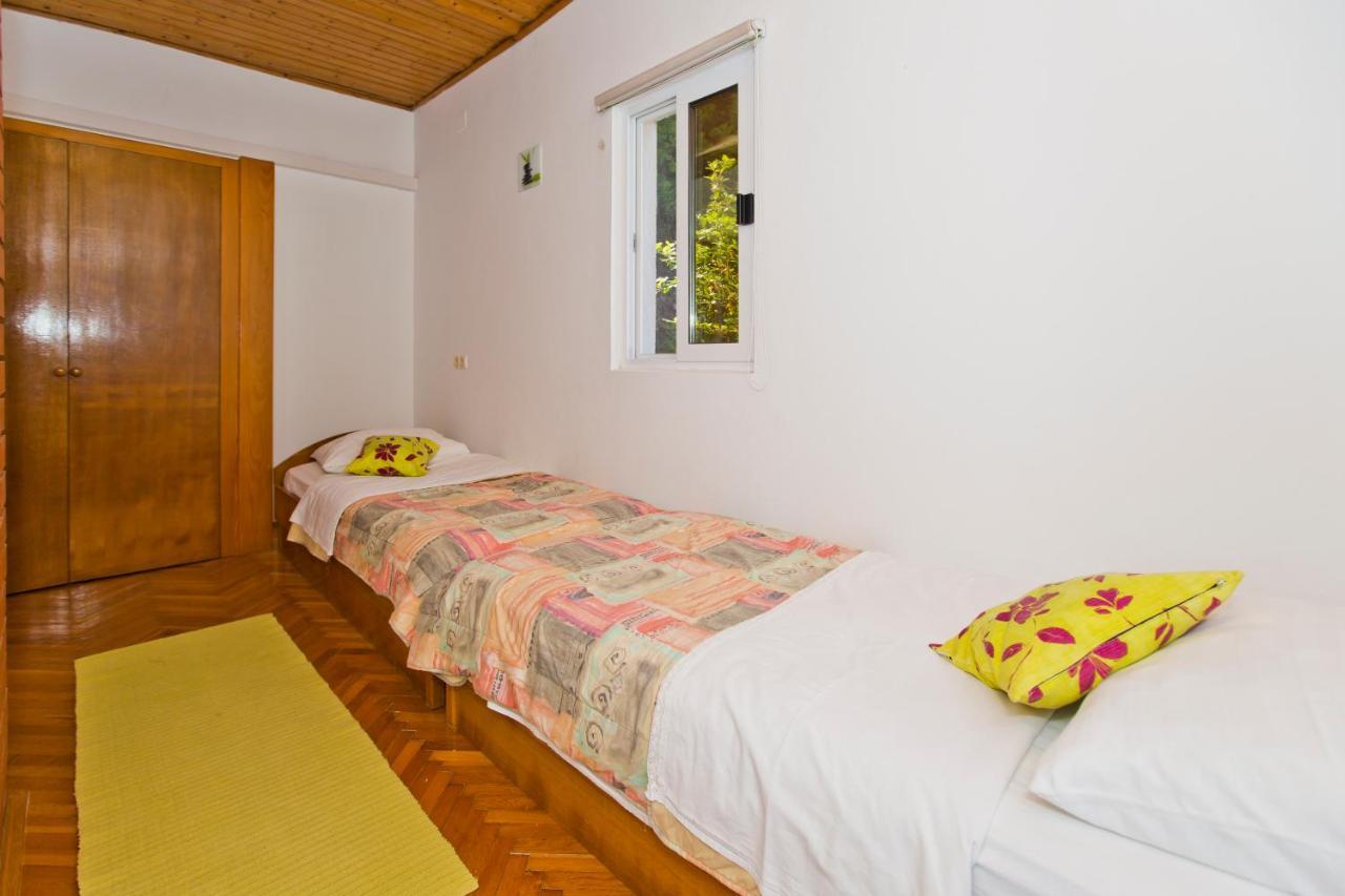 Villa Mateljan Zastražišće Eksteriør bilde